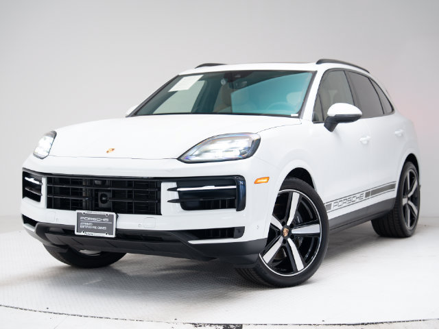 Certified 2026 Porsche Cayenne AWD/4WD image 1
