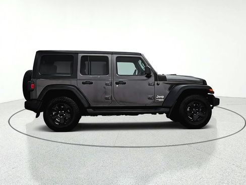Used 2018 Jeep Wrangler Unlimited Sport S AWD/4WD image 7