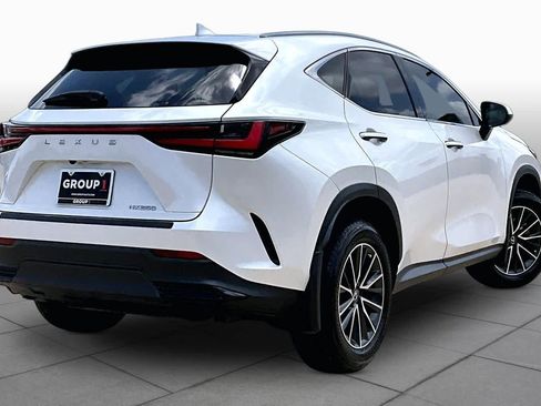 Used 2024 Lexus NX 250 FWD w/ Towing Package (2000 Lbs) image 13
