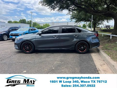 Used 2022 Kia Forte GT-Line FWD image 4