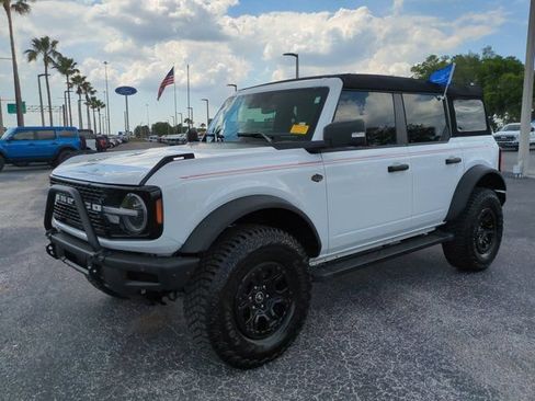 Used 2024 Ford Bronco Wildtrak AWD/4WD image 9