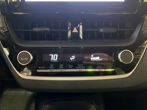 Used 2024 Toyota Corolla LE FWD image 16