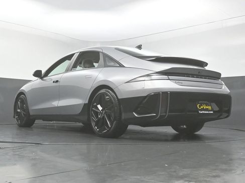 Used 2024 Hyundai Ioniq 6 SEL RWD image 45