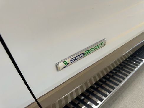 Used 2014 Ford F150 Lariat w/ Equipment Group 501A Mid image 7