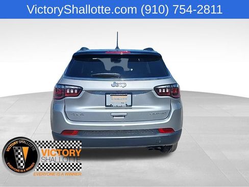 Used 2022 Jeep Compass Limited AWD/4WD image 24