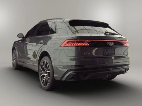 Used 2019 Audi Q8 Prestige image 8