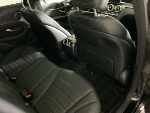 Used 2018 Mercedes-Benz GLC 300 4MATIC image 39