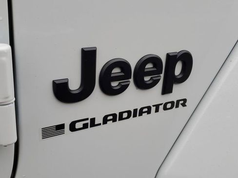 New 2026 Jeep Gladiator Sport image 8