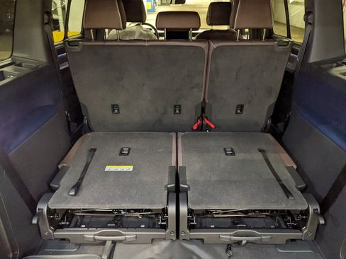 New 2025 Volkswagen ID. Buzz Pro S image 26