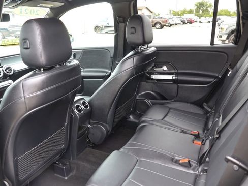 Used 2021 Mercedes-Benz GLB 250 image 35
