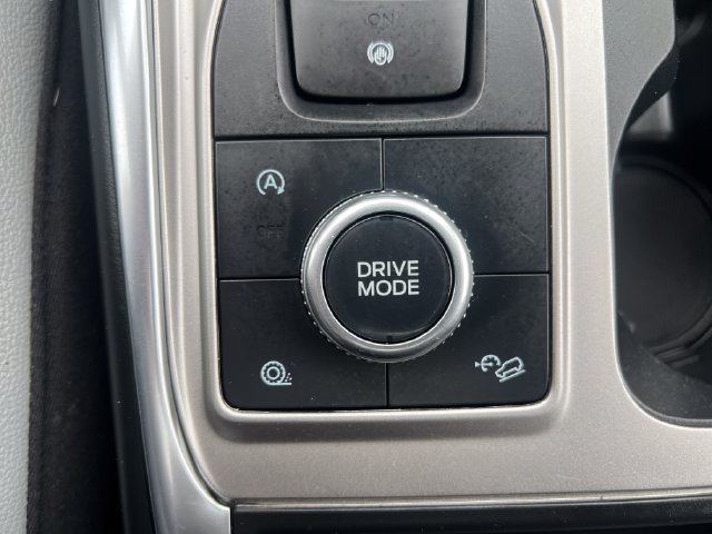 Used 2021 Ford Explorer XLT w/ Equipment Group 202A AWD/4WD image 30