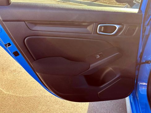 Used 2022 Honda Civic Sport image 11