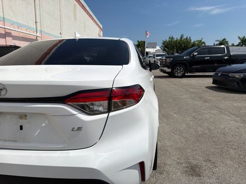 Used 2025 Toyota Corolla LE FWD image 14