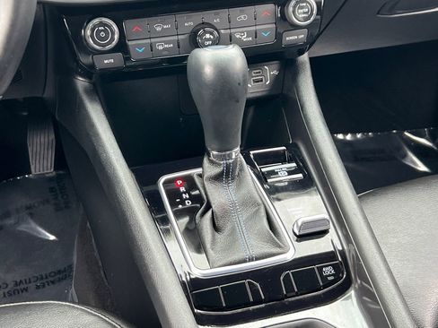 Used 2022 Jeep Compass Latitude w/ Sun and Sound Group image 22