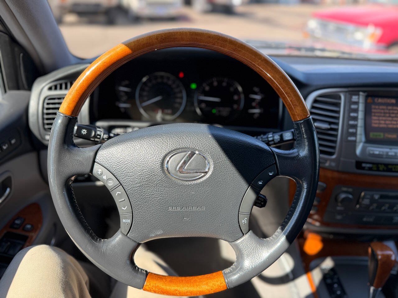 Used 2004 Lexus LX 470 4WD image 79