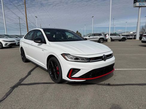 New 2026 Volkswagen Jetta GLI Autobahn FWD image 11