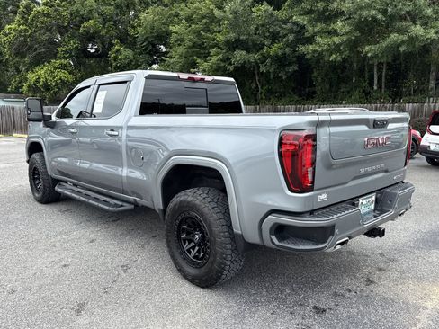 Used 2024 GMC Sierra 1500 AT4 w/ Technology Package AWD/4WD image 3