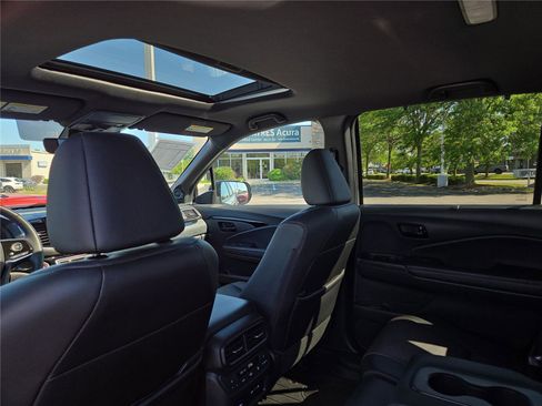 Used 2024 Honda Passport Black Edition image 26