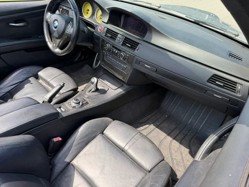 Used 2010 BMW M3 Convertible RWD image 21