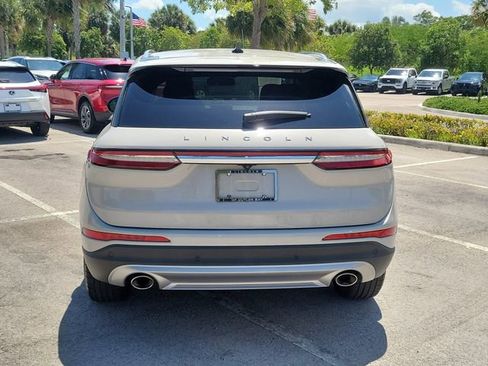 Certified 2022 Lincoln Corsair FWD image 5
