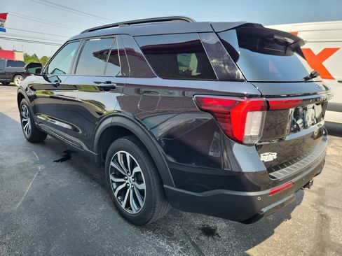 Used 2025 Ford Explorer ST-Line AWD/4WD image 5