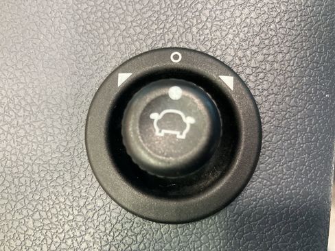 Used 2013 Ford Transit Connect XLT image 12