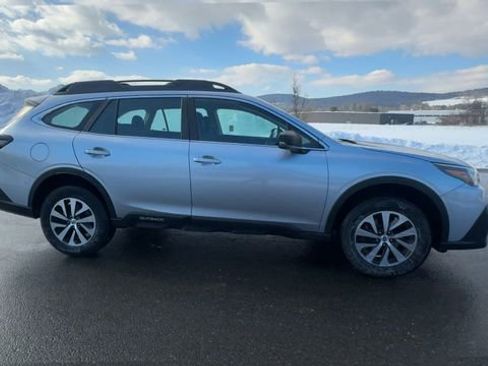 Used 2022 Subaru Outback AWD/4WD image 9