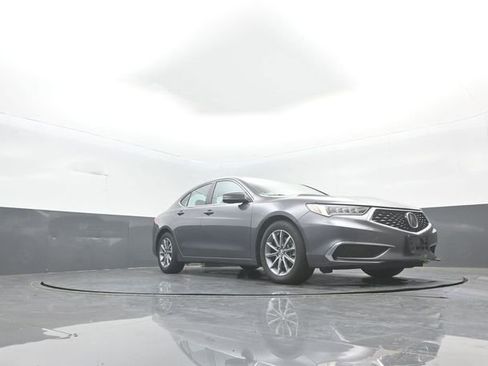 Used 2018 Acura TLX w/ Technology Package image 32