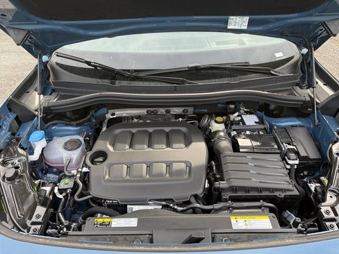 New 2026 Volkswagen Tiguan SE R-Line AWD/4WD image 16