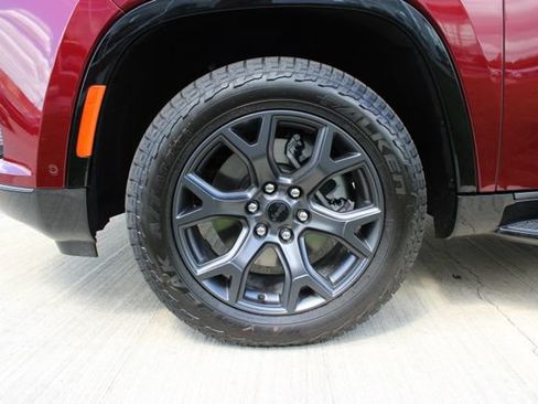 Used 2026 Jeep Grand Wagoneer 4WD w/ Quick Order Packge 29V Upland image 32