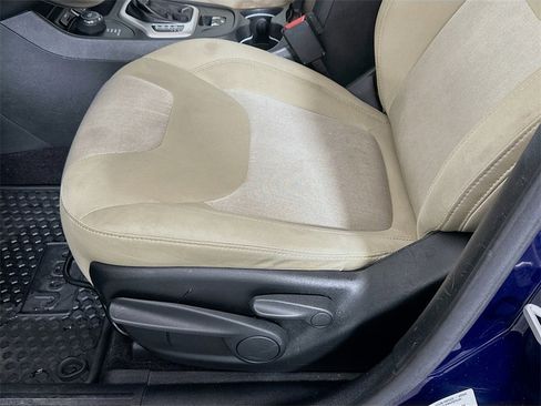 Used 2016 Jeep Cherokee Sport w/ Cold Weather Group image 20