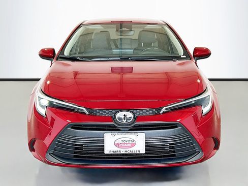 Used 2026 Toyota Corolla LE FWD image 2