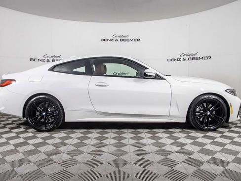Used 2023 BMW 430i Coupe w/ M Sport Package RWD image 3