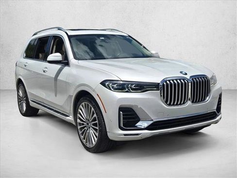 Used 2019 BMW X7 xDrive40i w/ Premium Package AWD/4WD image 3