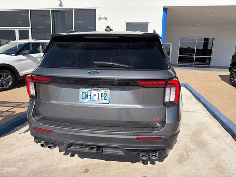 Used 2025 Ford Explorer ST w/ Sun And Sound Package image 5