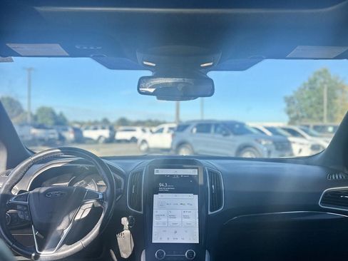 Used 2021 Ford Edge ST-Line w/ Class II Trailer Tow Package image 14