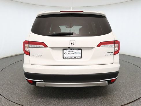 Used 2022 Honda Pilot Touring image 5