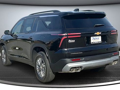 New 2026 Chevrolet Traverse LT w/ LPO, Floor Liner Package image 3