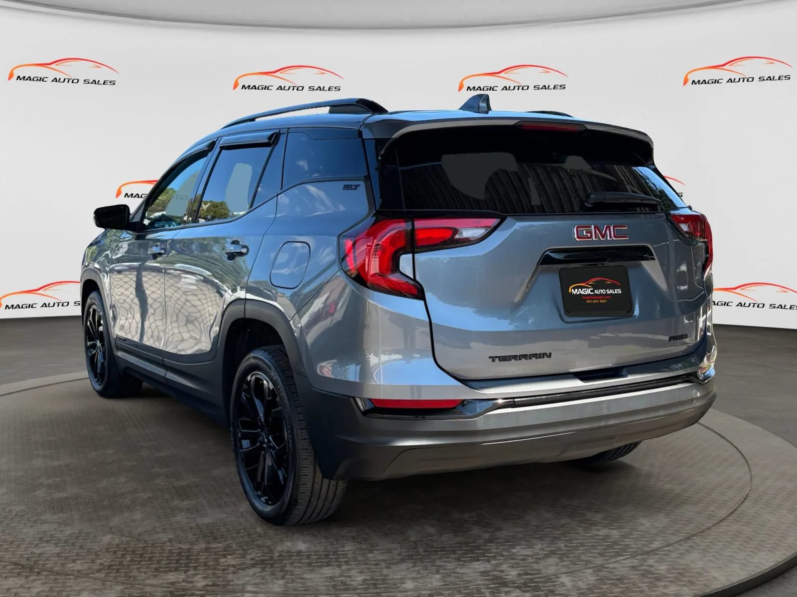 Used 2021 GMC Terrain SLT w/ Elevation Edition AWD/4WD image 8
