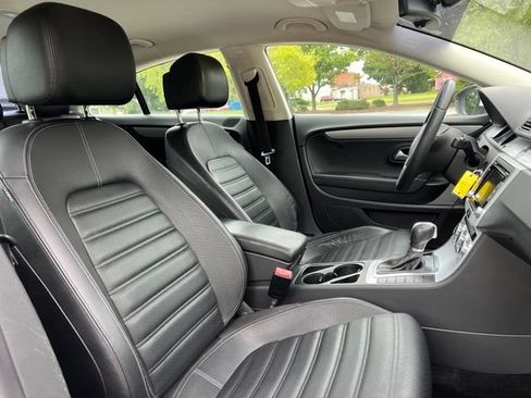 Used 2013 Volkswagen CC Sport FWD image 23