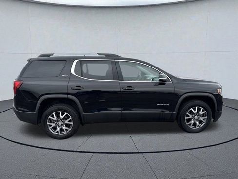 Used 2023 GMC Acadia SLT image 3