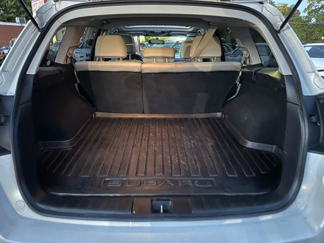 Used 2010 Subaru Outback 2.5i Limited AWD/4WD image 14