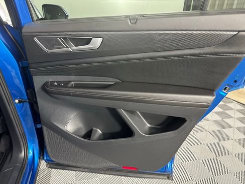 Used 2024 Volkswagen Atlas Cross Sport SEL Premium R-Line image 22