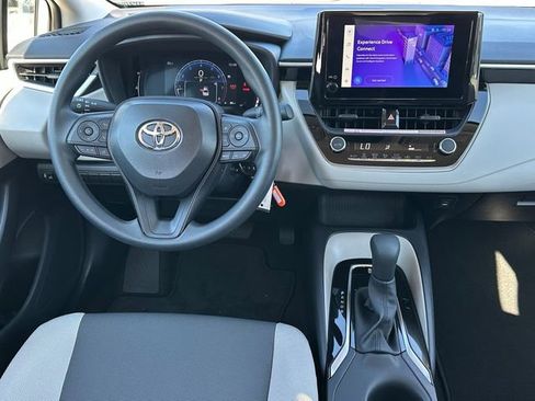 Used 2026 Toyota Corolla LE FWD image 10