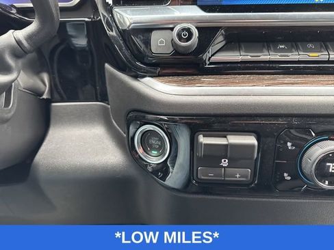 Used 2026 Chevrolet Silverado 1500 LT Trail Boss w/ LPO, Dark Essentials Package AWD/4WD image 15