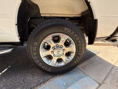 Used 2025 RAM 2500 Big Horn AWD/4WD image 5