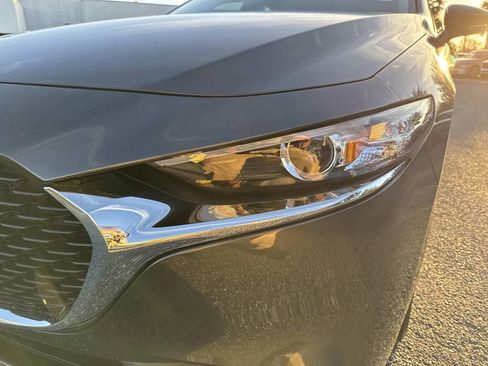 Used 2024 MAZDA MAZDA3 s image 10