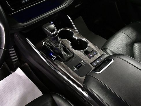 Used 2022 Toyota Highlander Platinum image 23