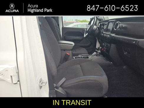 Used 2022 Jeep Wrangler Unlimited Rubicon 4xe w/ Cold Weather Group AWD/4WD image 26