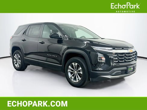Used 2025 Chevrolet Equinox LT AWD/4WD image 1